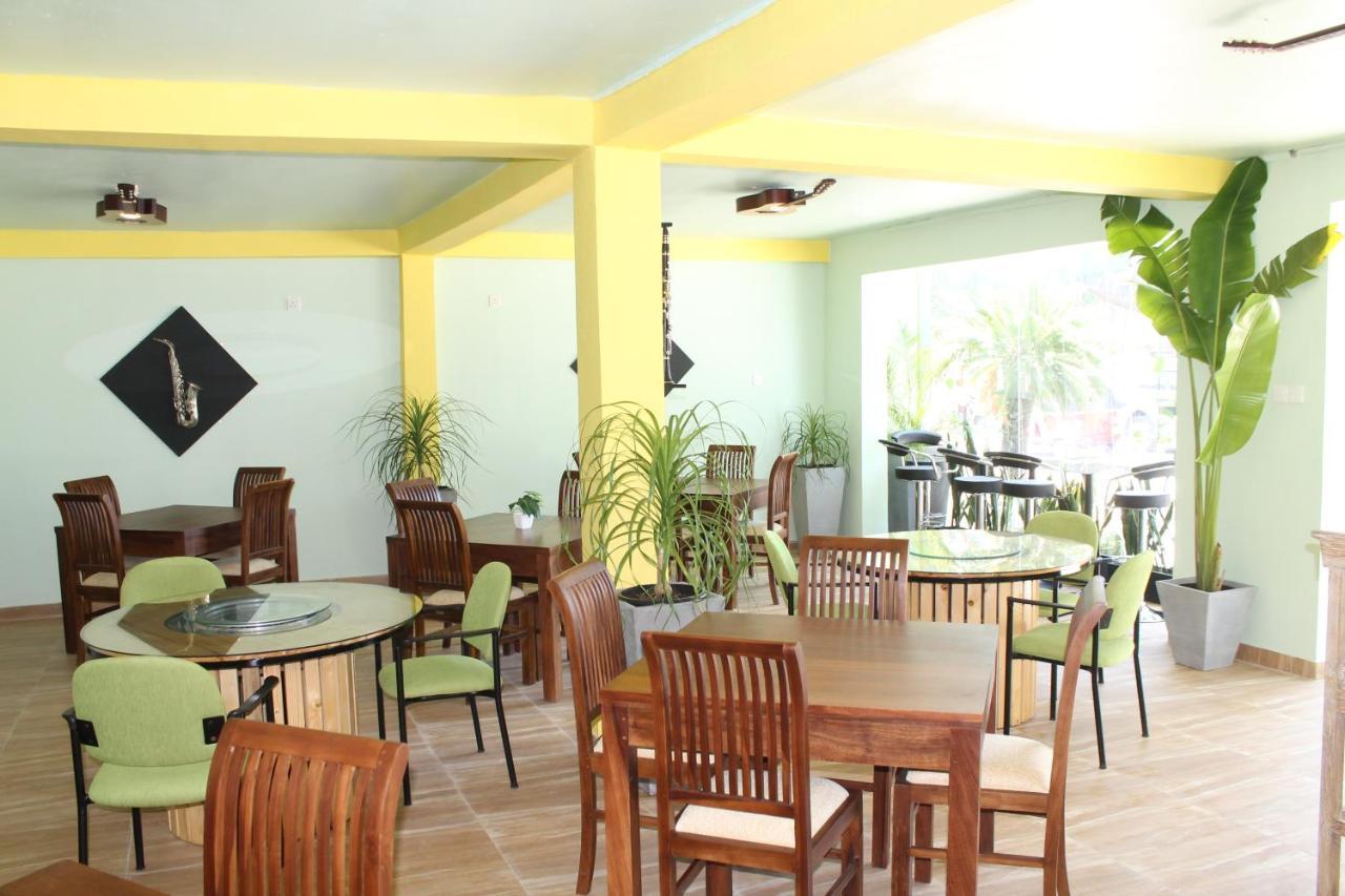 This Is It Airport Hotel And Restaurant Негомбо Экстерьер фото